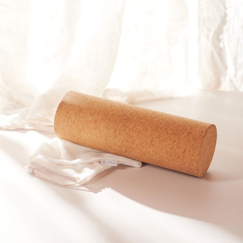 endota-self-massage-tools-cork-massage-roller-007