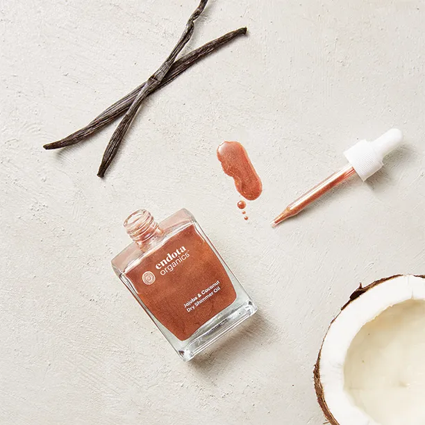 endota_shimmeroil_lifestyle2_sm