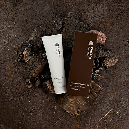 rsf2588_endota_new_age_aha_renewal_cleansing_gel_120ml_lifestyle_436px_1