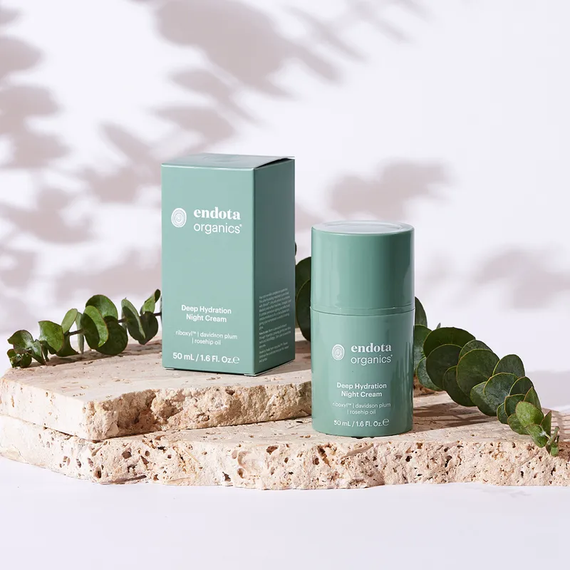 deep-hyd-night-cream-lifestyle